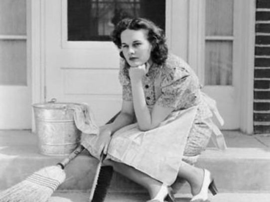 Daily Schedule for the 50’s Housewife