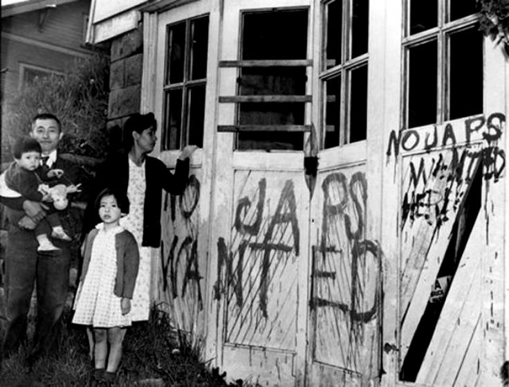 Returning from the Japanese relocation camp WW2