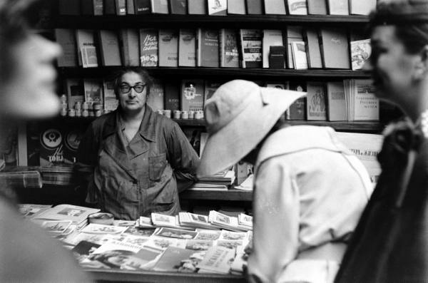 Dior models visiting the book store in Moscow