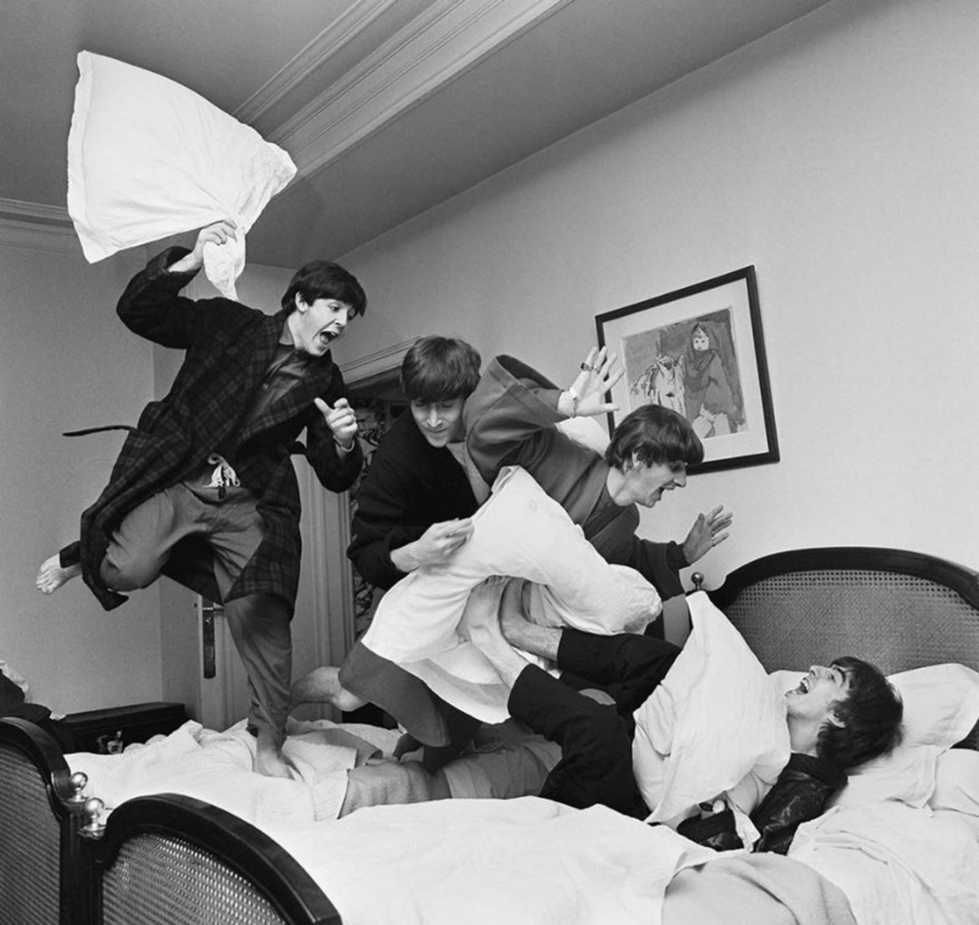 The Pillow Fight, Harry Benson, 1964