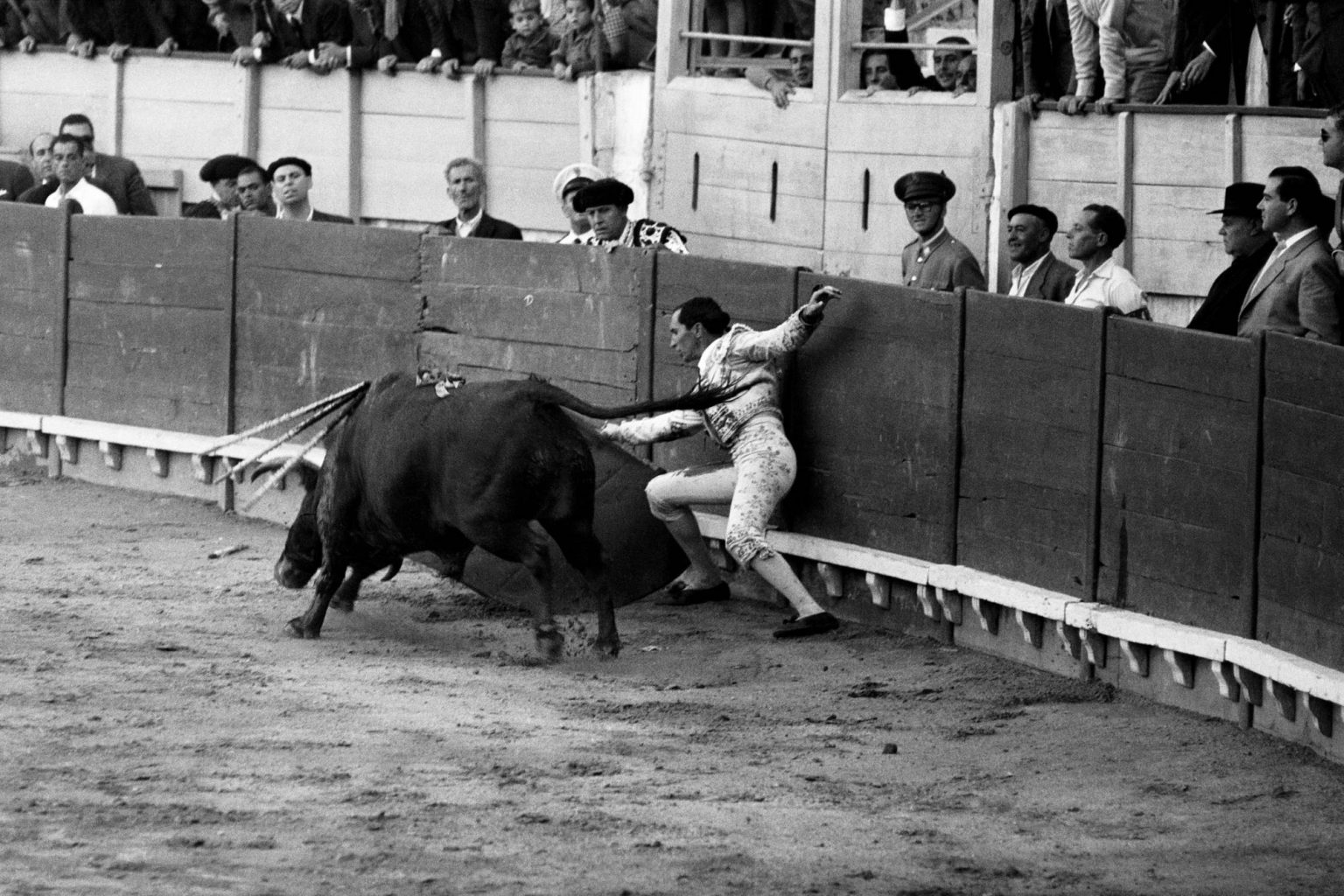 The Dangerous Summer of Ernest Hemingway in pictures (Spain, 1958 ...