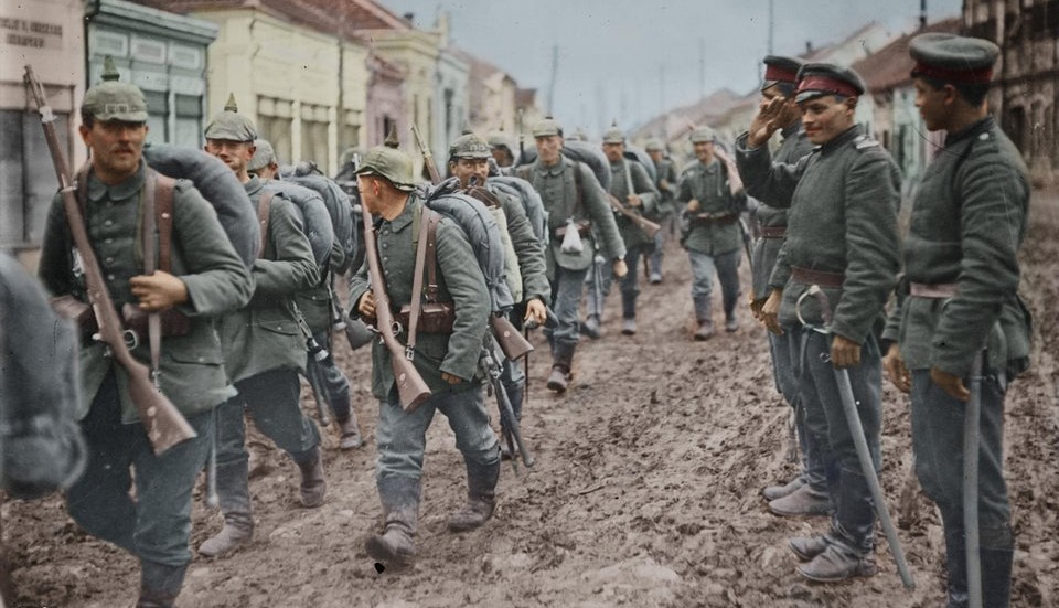 Soldiers of the 1st Bulgarian Army salute a column of German soldiers passing through Paraćin, Serbia, November, 1915.