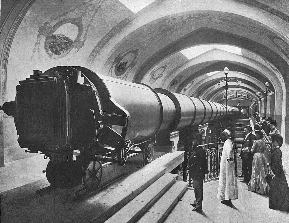 Gigantic French telescope, 1900