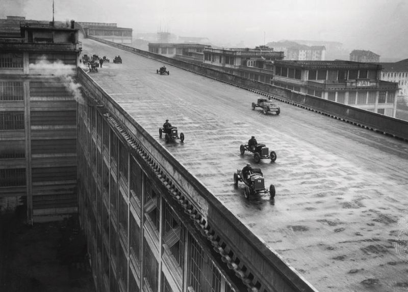 Fiat test track on the factory roof, 1920