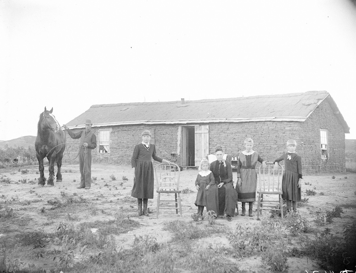 Settler's family, Custer County, Nebraska, 1892